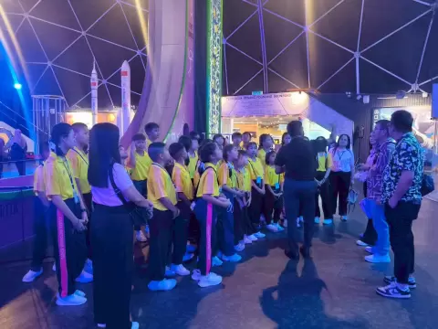 โครงการพัฒนานักเรียนแลกเปลี่ยนดูงานต่างประเทศ ณ ประเทศมาเลเซีย โ